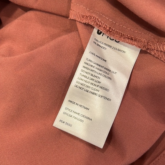 FIGS Catarina Top - Picture 6 of 6